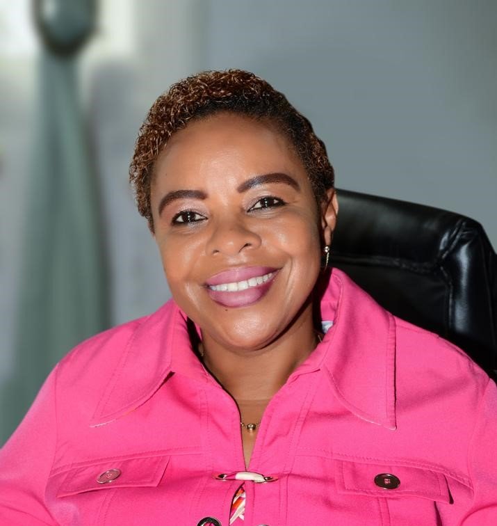 Mme Arlette TCHAPOYA